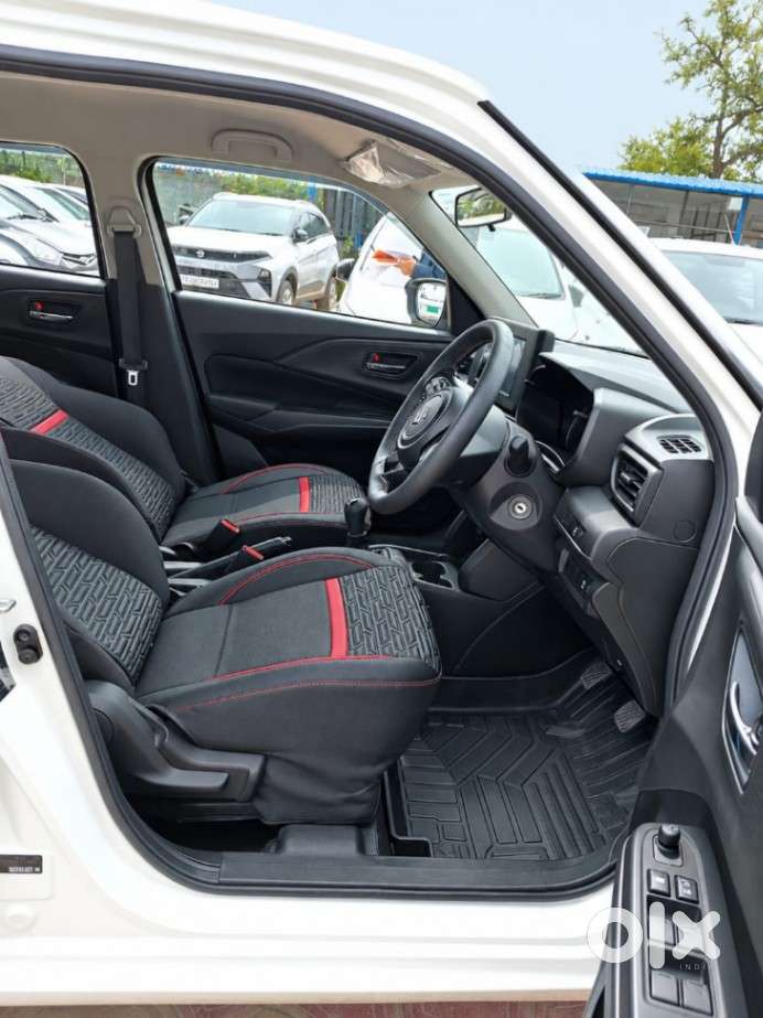 Maruti Suzuki Swift 1.2 Vxi (o), 2026, Petrol