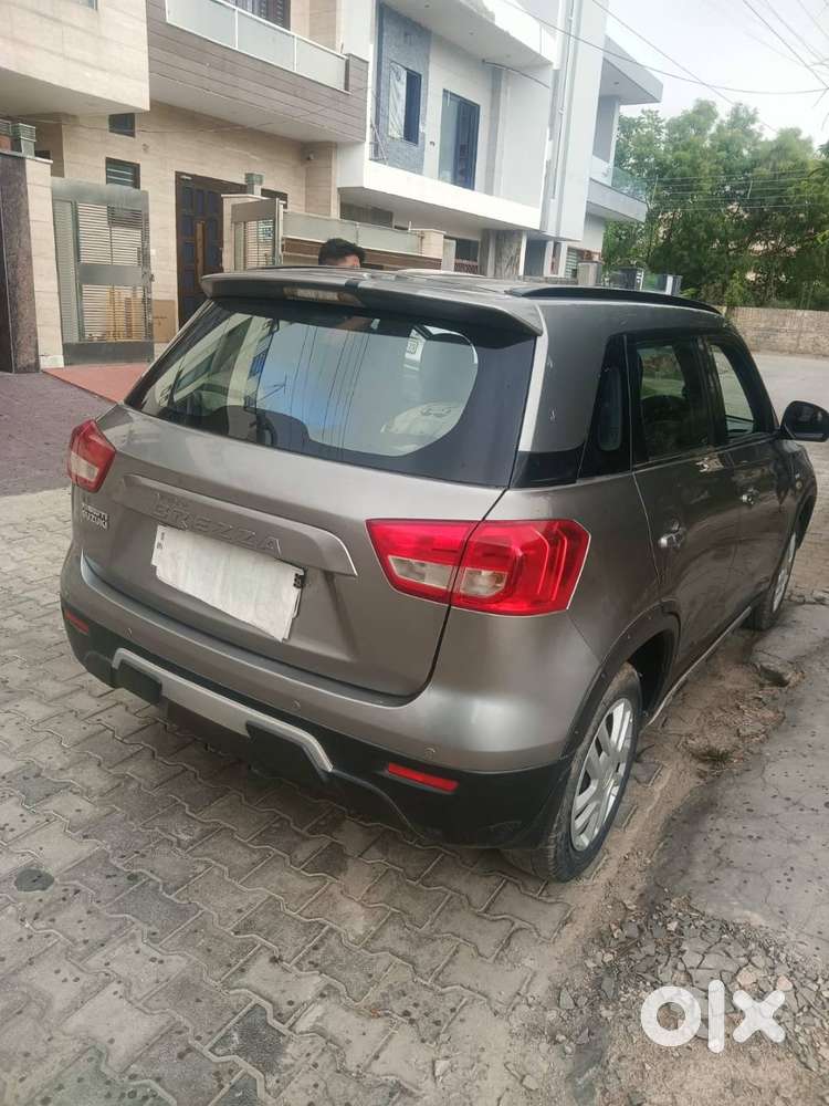 Maruti Suzuki Brezza 2016