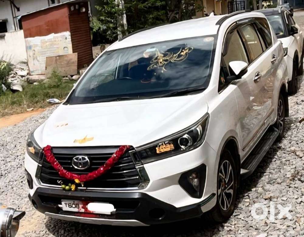 Toyota Innova Crysta 2.4 V 7 Str, 2022, Diesel