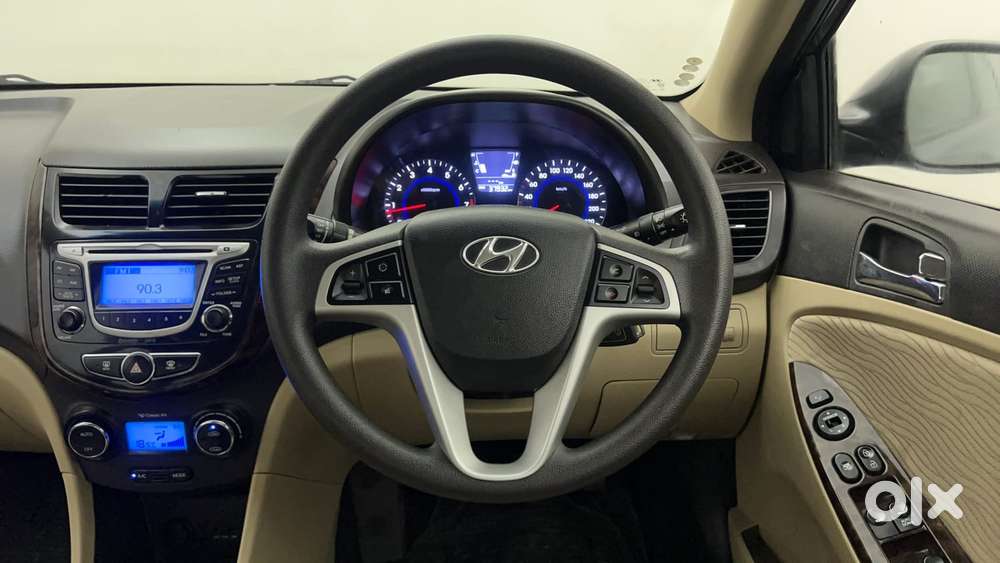 Hyundai Verna Fluidic 1.6 Vtvt Sx, 2014, Petrol
