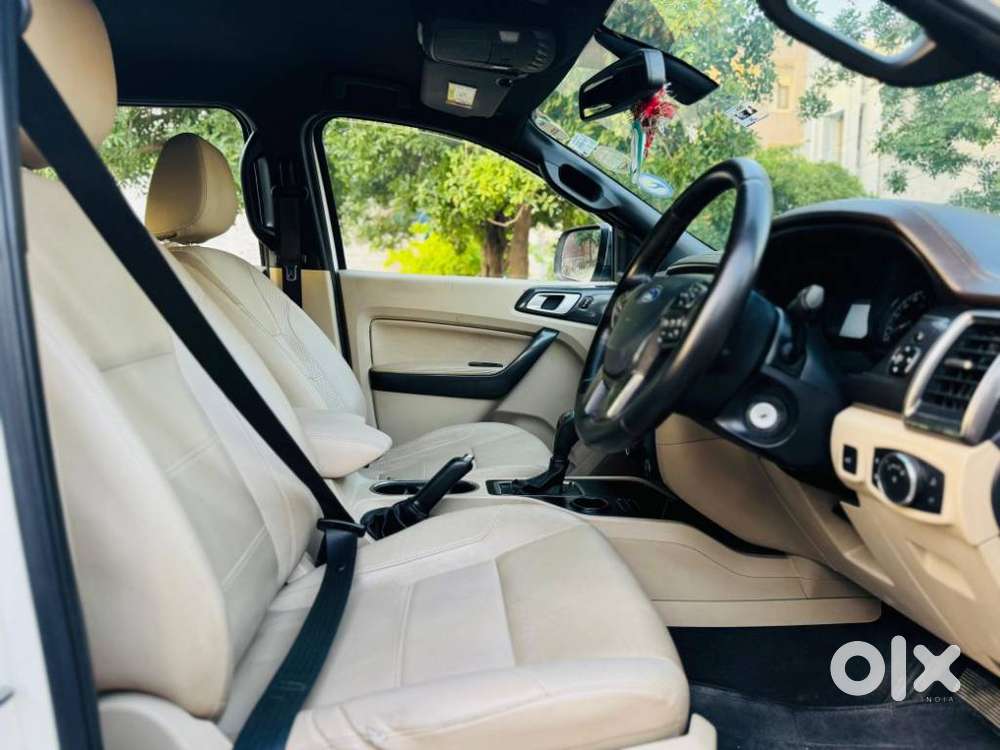Ford Endeavour Titanium 2.2 4x2, 2016, Diesel
