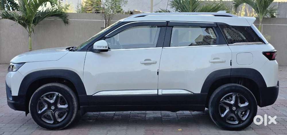 Maruti Suzuki Vitara Brezza 1.5 Vxi At, 2023, Petrol