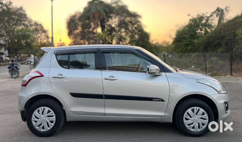 Maruti Suzuki Swift Vxi, 2015, Petrol