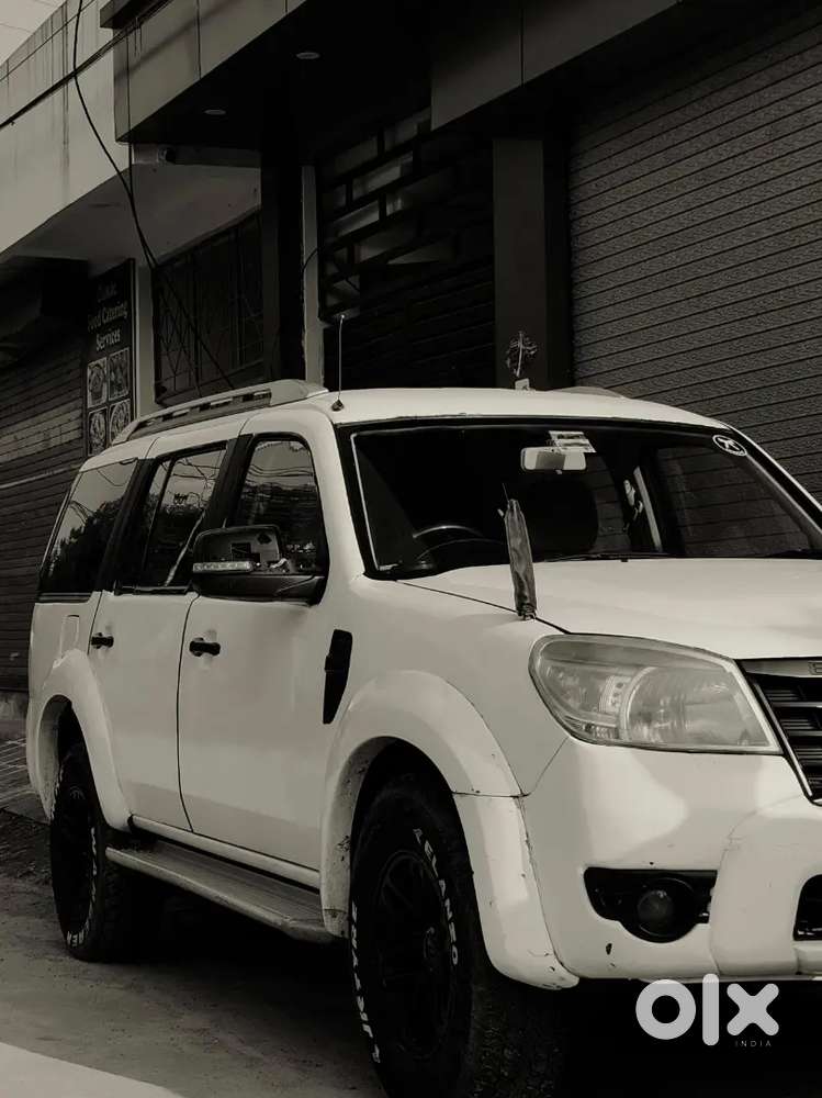 Ford Endeavour Diesel 2014