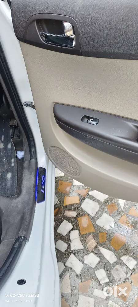 I 20 Asta Abs . Very Good Condition. Sell For Money