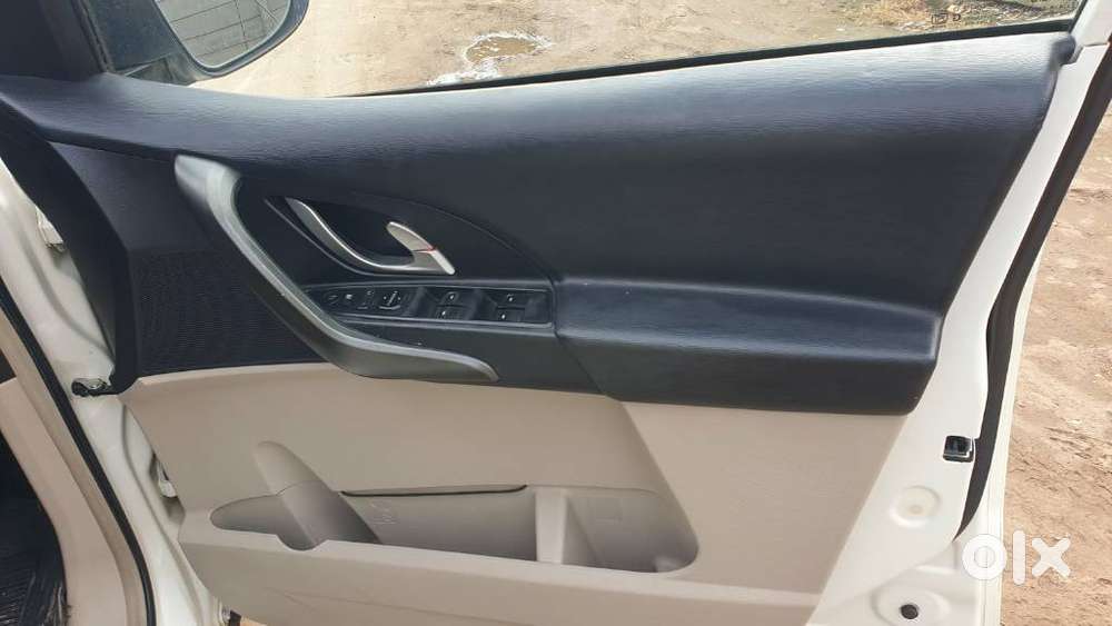 Mahindra Xuv500 W8 4wd, 2016, Diesel