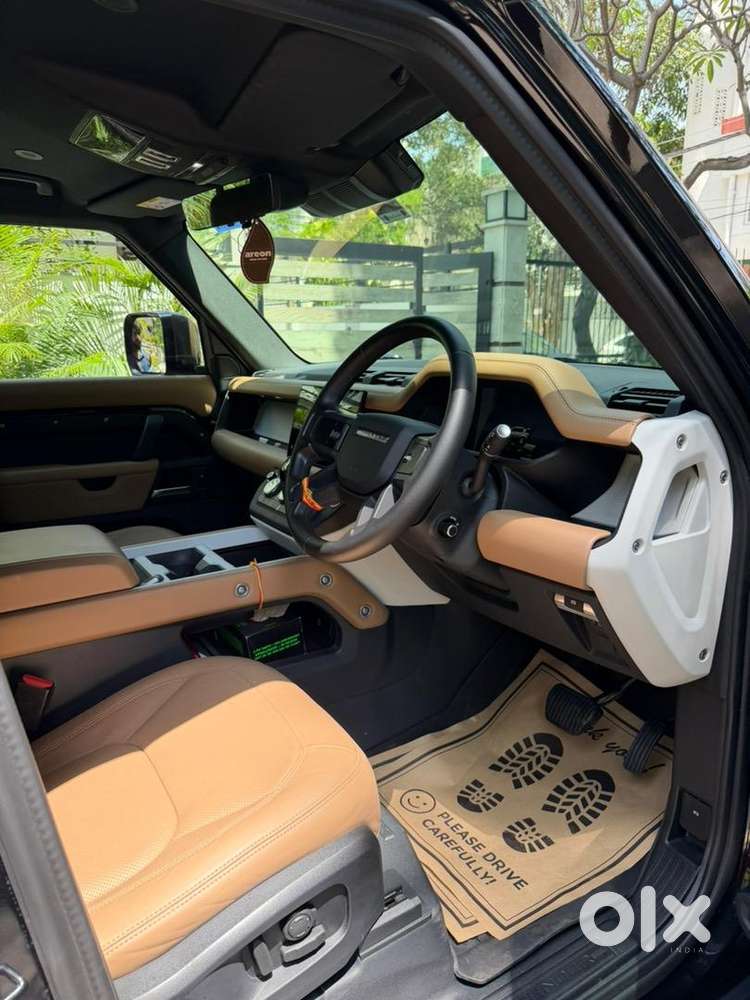 Land Rover Defender 2025 Petrol 110 Dymanic Hse