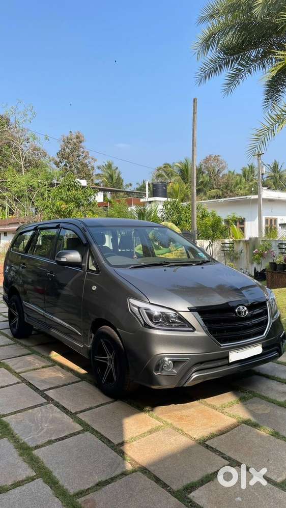 Toyota Innova Diesel 2014