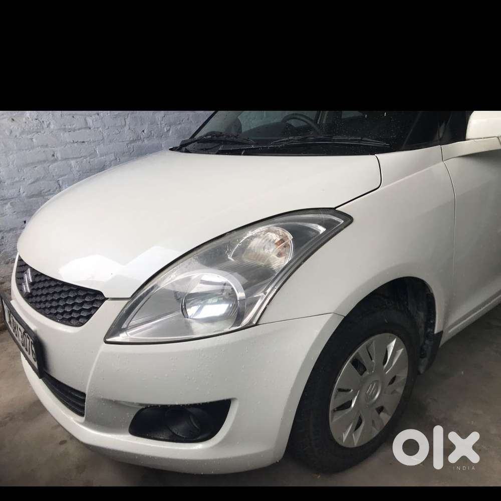 Maruti Suzuki Swift Vxi, 2012, Petrol