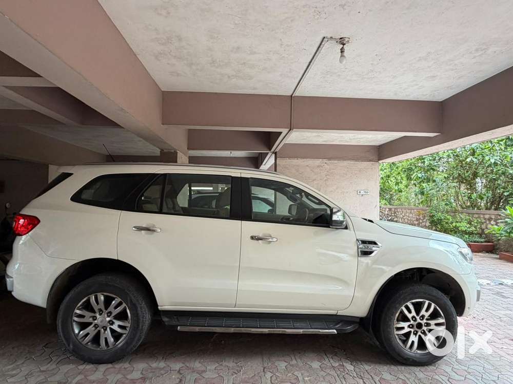 Ford Endeavour Titanium 4x4 2017