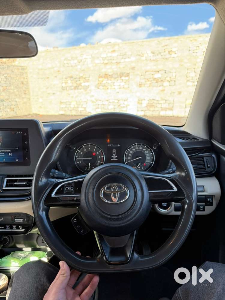 Toyota Glanza Petrol Manual 2022 , With Vvip Number Plate