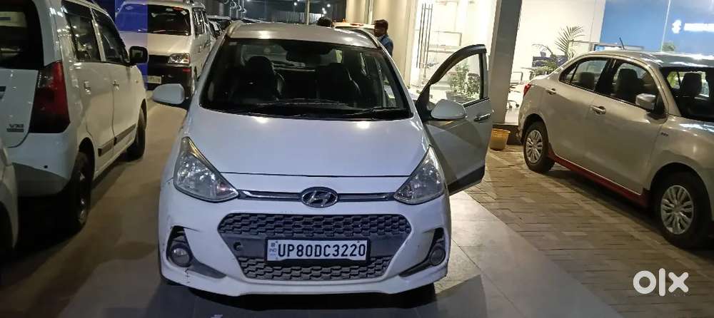 Hyundai Grand I10 2015 Diesel 130000 Km Driven