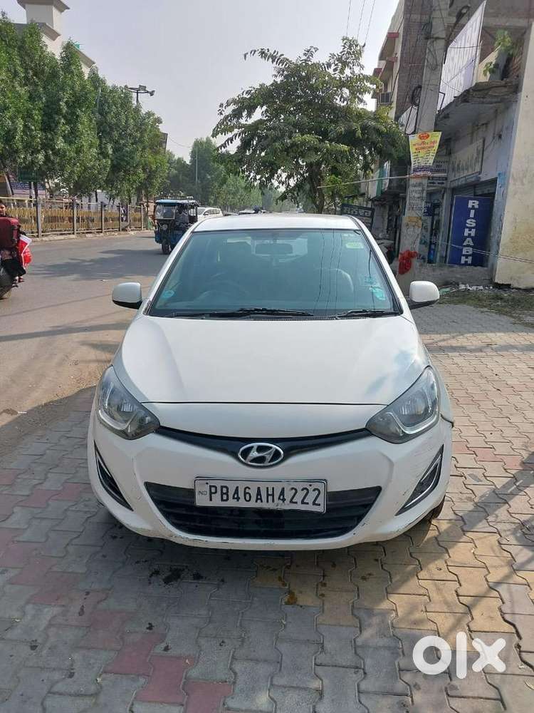 Hyundai I20 2013 Diesel 80000 Km Driven