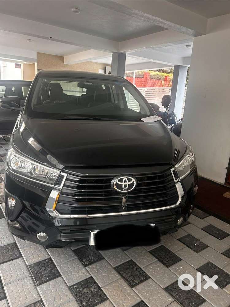 Toyota Innova Crysta 2022 Petrol 30500 Km Driven