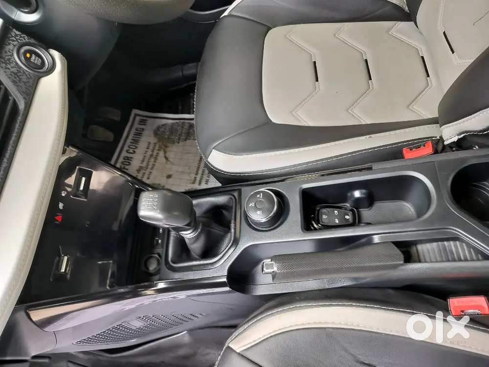 Tata Nexon 2024 Petrol Well Maintained