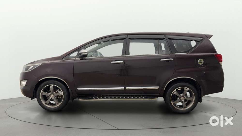 Toyota Innova Crysta 2.7 Zx At, 2016, Petrol