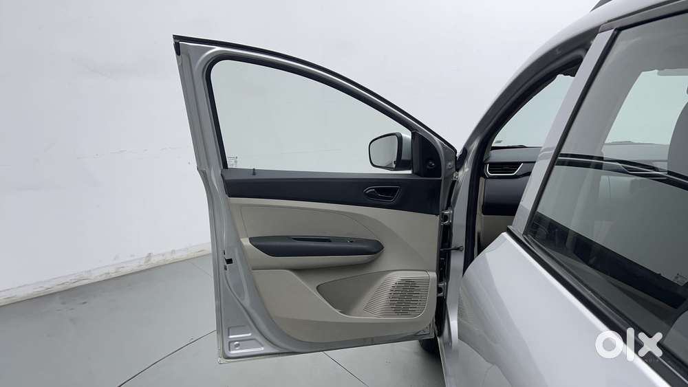 Renault Triber Rxl, 2021, Petrol