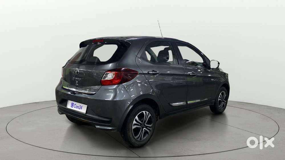 Tata Tiago 1.2 Revotron Xta, 2024, Petrol