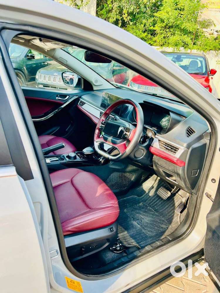 Tata Curvv Accomplished S 1.2 Revotron Petrol 7dca, 2025, Petrol