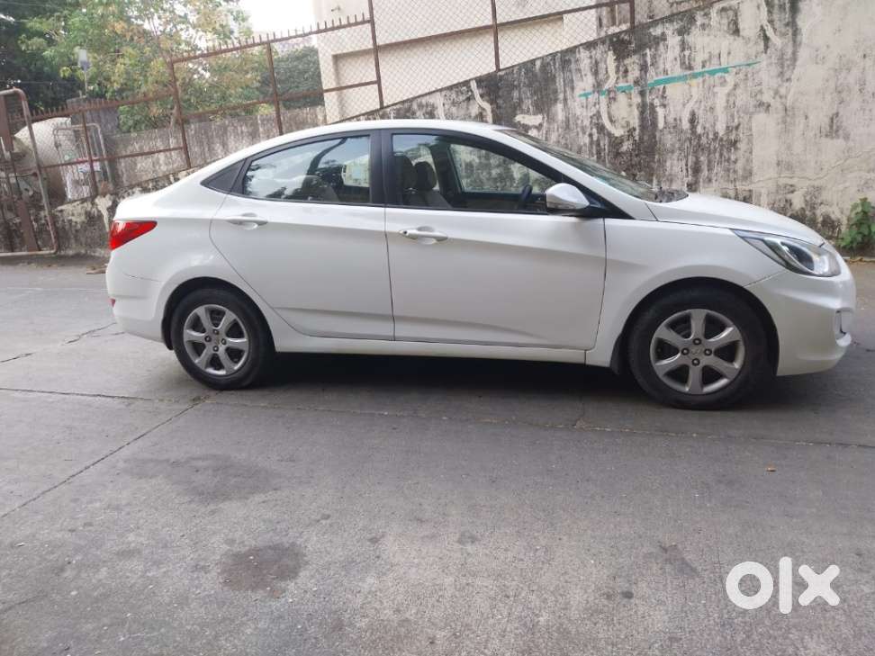 Hyundai Verna Ex 1.6 Vtvt At, 2014, Petrol