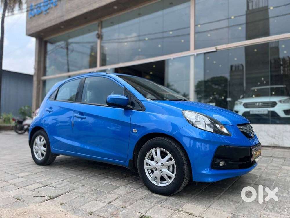 Honda Brio V Mt, 2012, Petrol