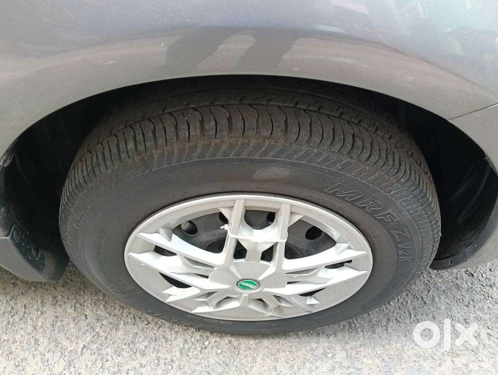 Maruti Suzuki Swift Vxi + Manual, 2015, Petrol