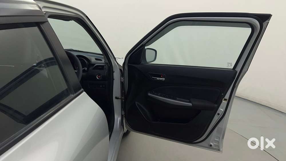 Maruti Suzuki Swift Amt Zxi, 2022, Petrol