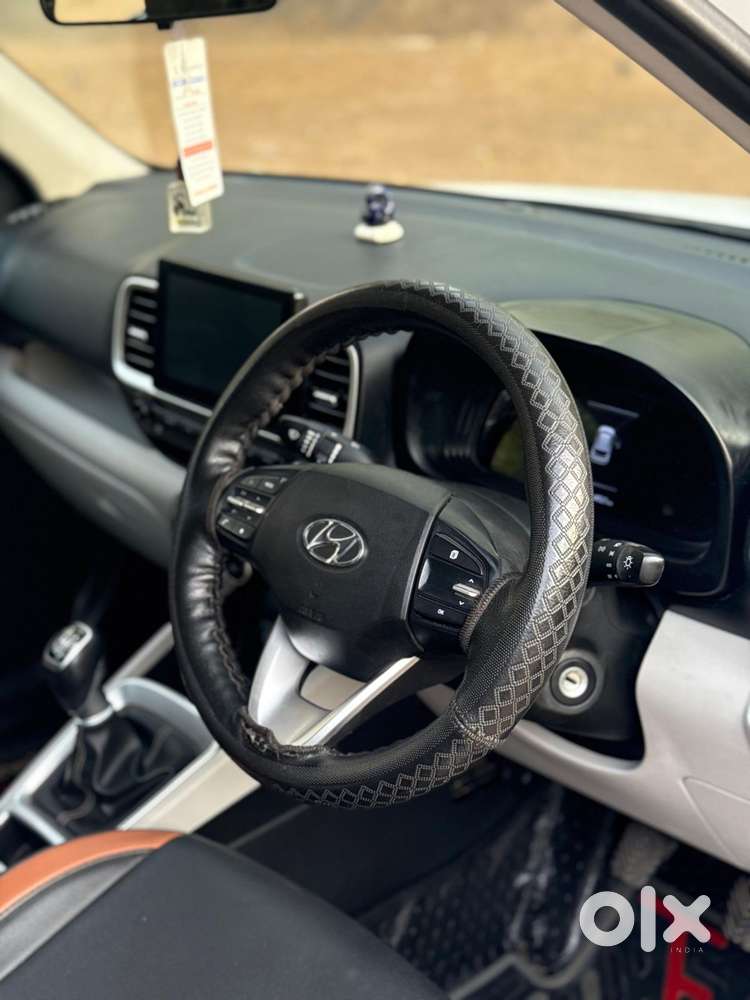 Hyundai Venue 1.5 S (o) Crdi, 2023, Diesel