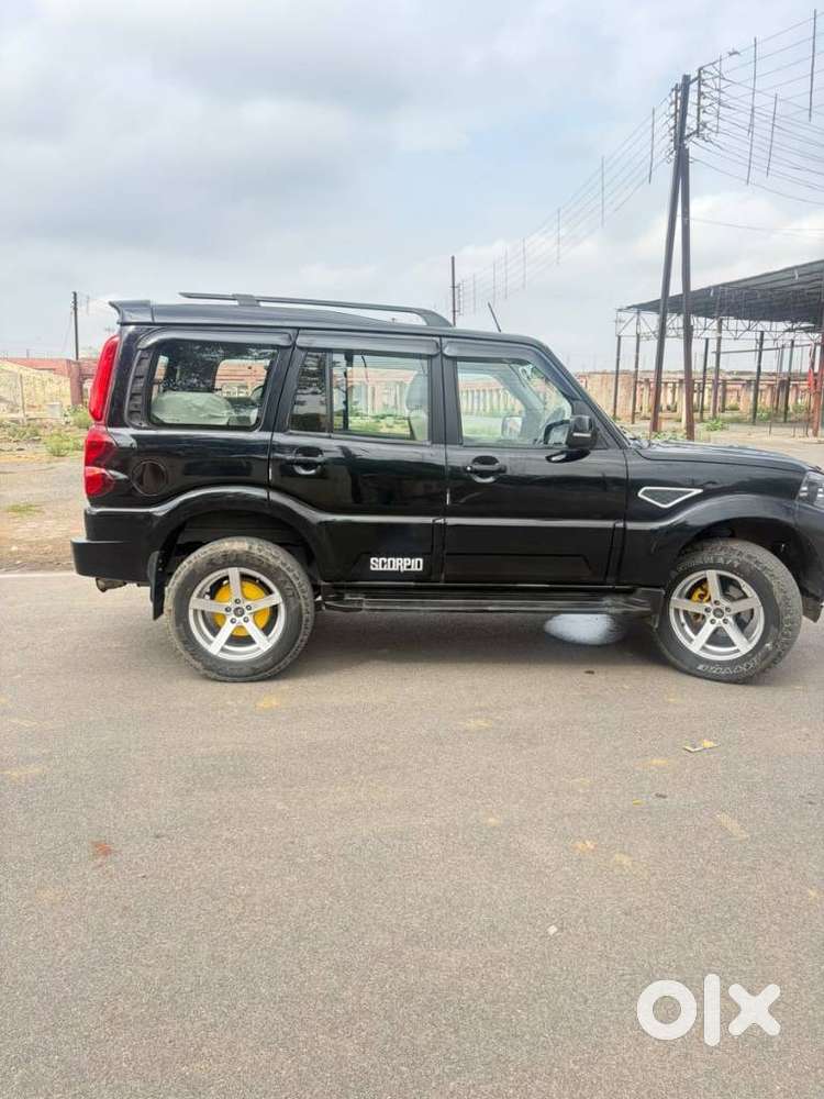 Mahindra Scorpio S11 Mt 7s, 2021, Diesel