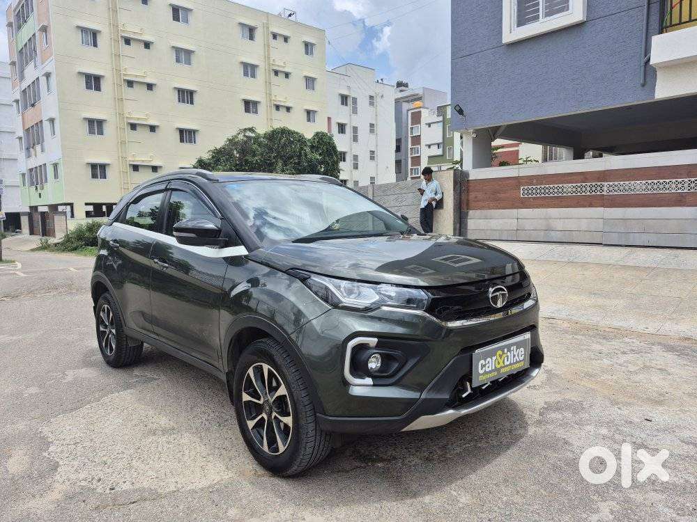 Tata Nexon 1.2 Revotron Xza Plus, 2020, Petrol