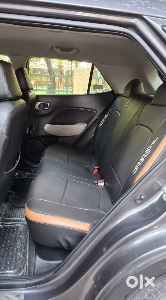Hyundai Venue 1.2 S (o), 2022, Petrol
