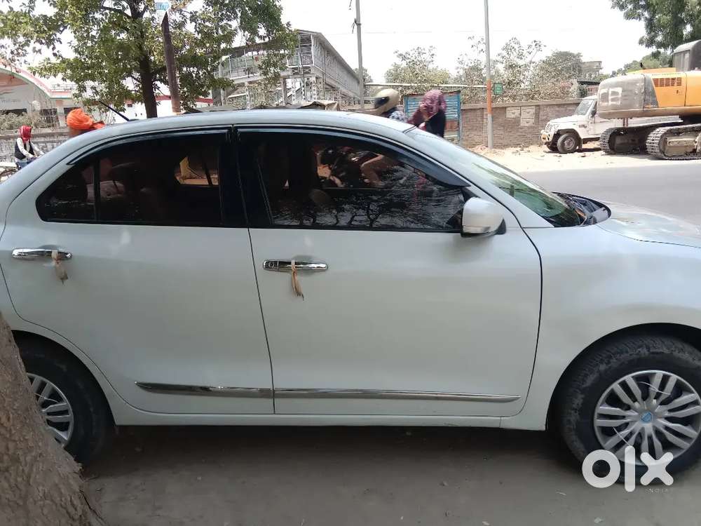Maruti Suzuki Dzire 2022 Petrol 75000 Km Driven