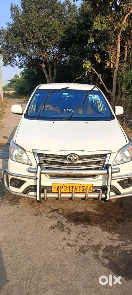 Toyota Innova 2016 Diesel Well Maintained