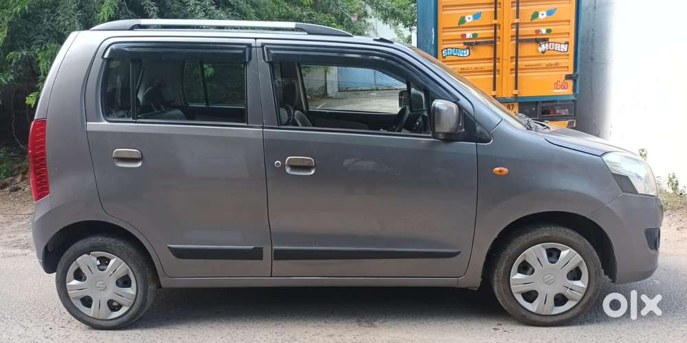 Maruti Suzuki Wagon R Vxi 1.0, 2015, Petrol