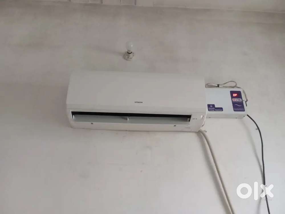 Hitachi 1 ton 2021 model (service done on dated 28/04/26) - ACs in