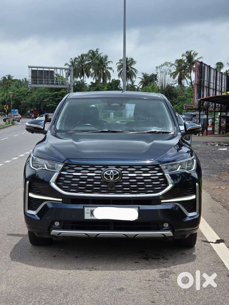 Toyota Innova Hycross 2.0 Zx (o) Hybrid 7 Str, 2023, Petrol