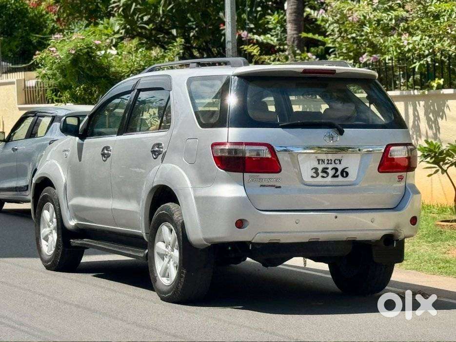 Toyota Fortuner 3.0 4x4 Manual, 2011, Diesel