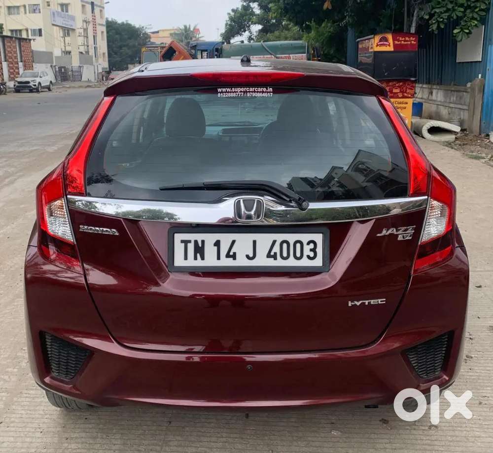 Honda Jazz Cvt 2017 Petrol 61000 Km Driven . Well Maintained.