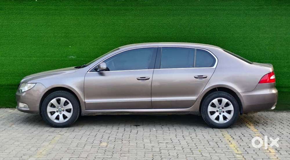 Skoda Superb, 2012