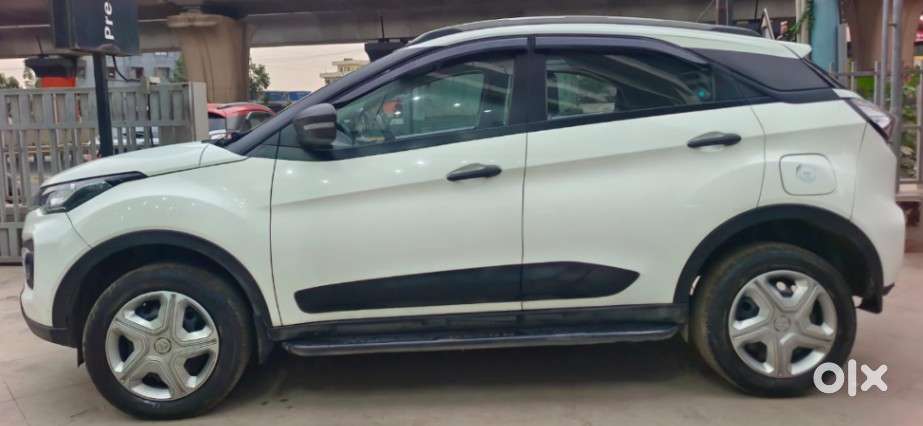 Tata Nexon 1.2 Revotron Xma Amt, 2022, Petrol