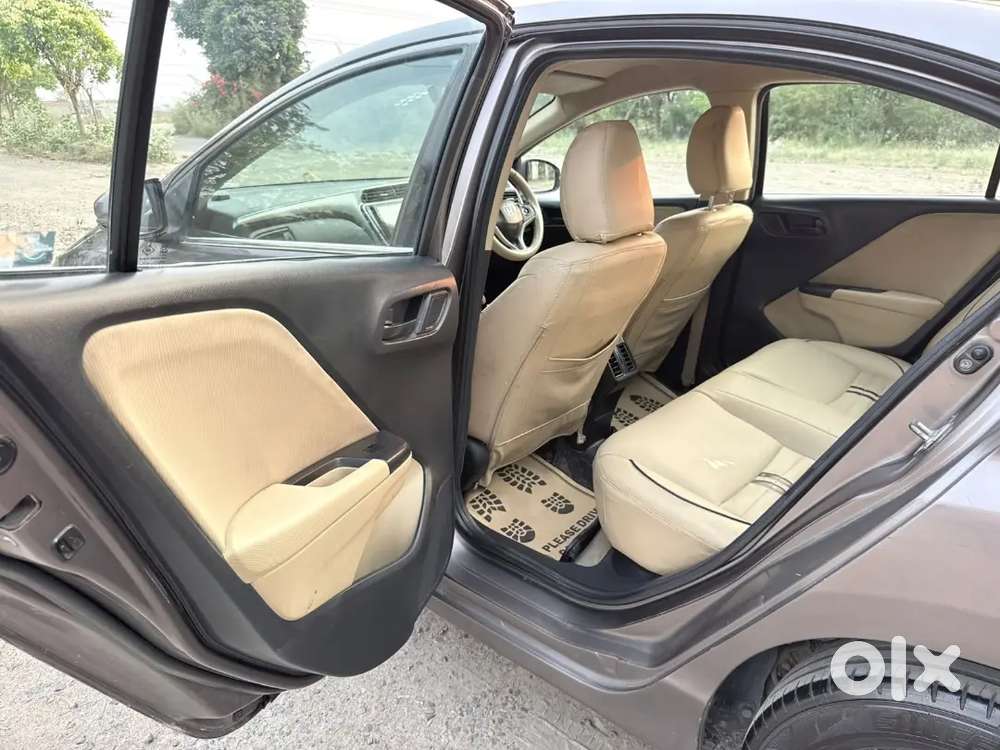 Honda City At 2015