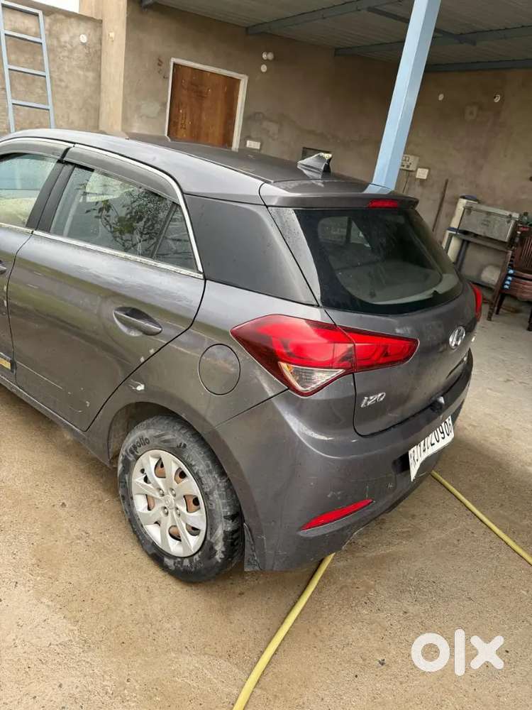 Hyundai New I20 2015 Petrol 90000 Km Driven