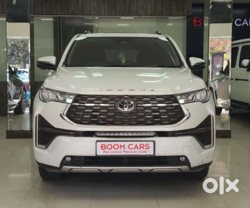 Toyota Innova Crysta