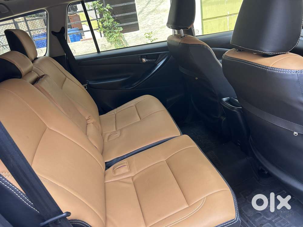 Toyota Innova Crysta 2.4 G Mt 8s, 2022, Diesel