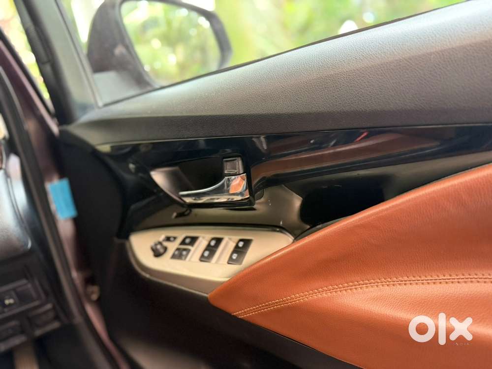 Innova Crysta Z Automatic
