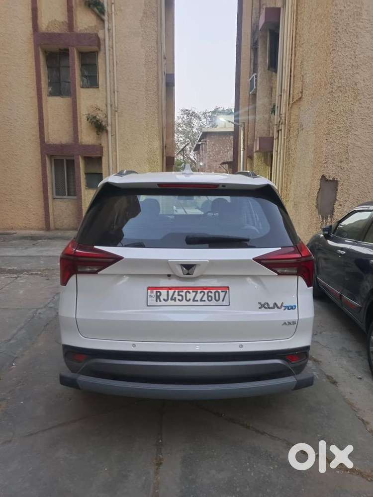 Mahindra Car