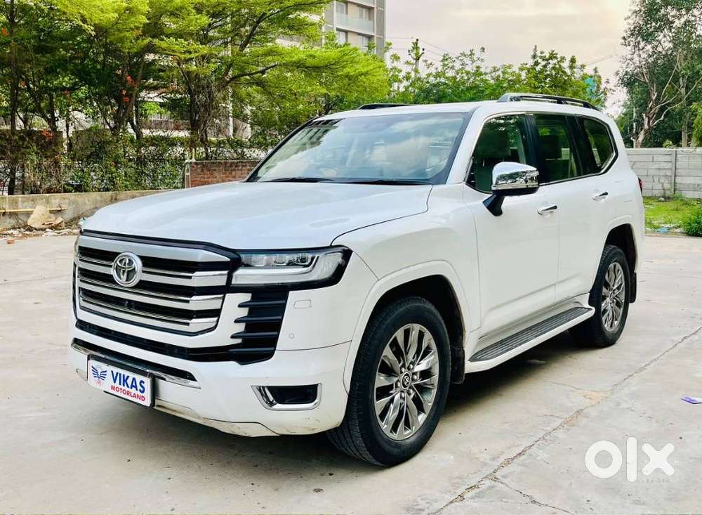 Toyota Land Cruiser 3.3 Zx Diesel, 2023, Diesel