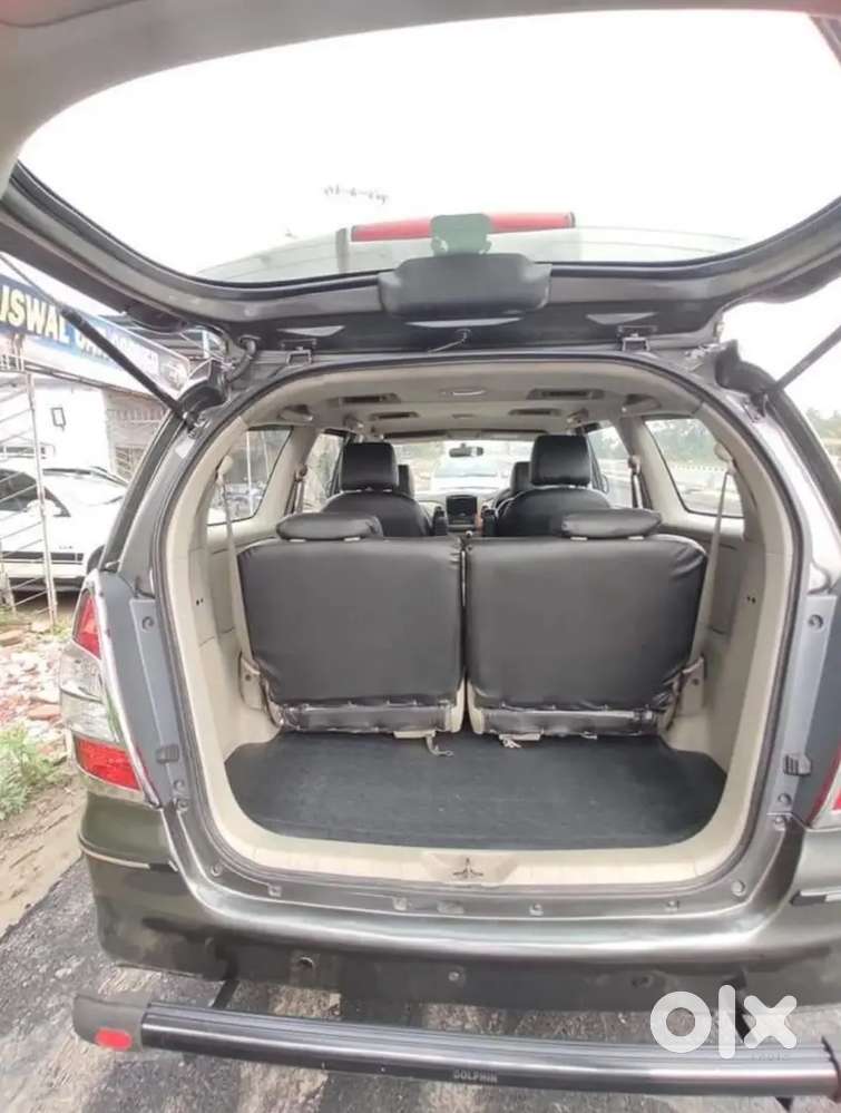 Toyota Innova 2011 Diesel 132000 Km Driven