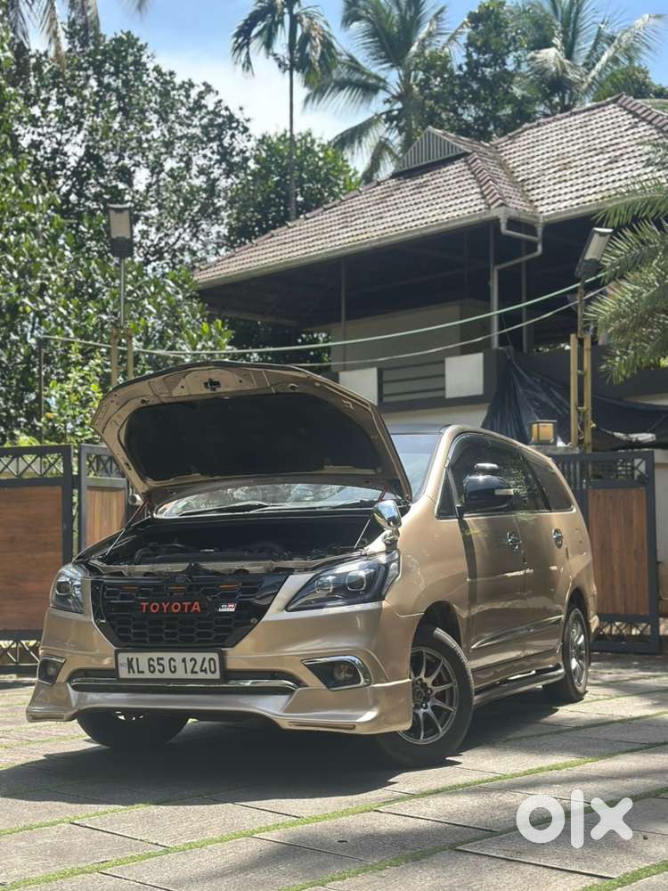Toyota Innova 2006 Car