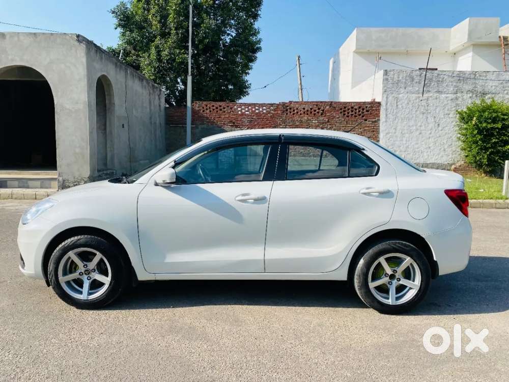 Maruti Suzuki Dzire 1.2 Vxi, 2023, Petrol